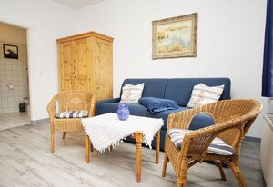 Haus Rugier – im Zentrum gelegene 2-Raum-Wohnung mit Balkon - Haus Rugier FeWo 04