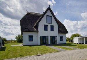 Villa Vogelblick – Haus in idyllischer Lage mit Terrasse und Garten - Villa Vogelblick Haus 02