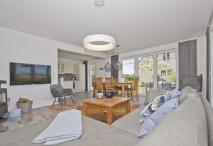 Haus Boddentraum – Am Seglerhafen, Terrasse, Garten, Meerblick - Ferienhaus Boddentraum Abendrot