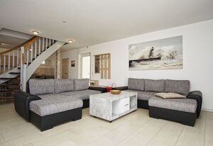 Haus Windland – hafennahe 1-Raum-Ferienwohnung mit kleinem Garten - Haus Windland FeWo 24