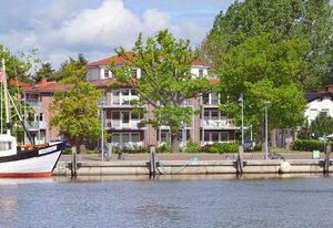Hafenresidenz – hafennahe Ferienwohnung mit Meerblick - Hafenresidenz Lauterbach FeWo 2-3