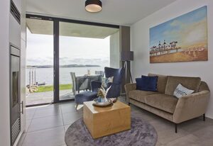FeWo Heimathafen – moderne Ferienwohnung in Wassernähe mit Meerblick - Ferienwohnung Heimathafen