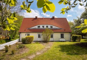 Landhaus Trent – Charmante Doppelhaushälfte in Trent auf Rügen  - Landhaus Trent Haushälfte Udars