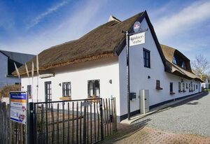 Haus Büdnerstube – nah am Meer, ruhige Lage, Schwimmbad- und Saunanutzung - Haus Büdnerstube FeWo 1