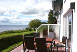 F-1037 Ferienhaus Neuendorf – Ferienhaus Neuendorf F-1037 Haus Kaminfeuer