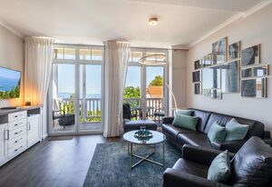 Villa Bergfrieden – traumhafter Meerblick vom Balkon,Schwimmbad-und Saunanutzung - Villa Bergfrieden