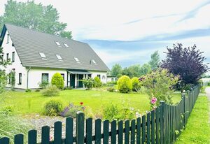F-1112 Ferienwohnung Lobbe – Ferienwohnung Lobbe F-1112 - strandnahes Haus