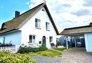 Reethaus Göhren – nah am Meer, ruhige Lage - Reethaus Göhren FeWo 02