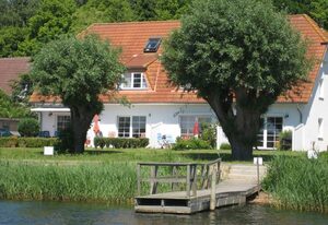 Fährhaus Nr. 12 – Haus mit Seeblick, gratis Sauna- und Schwimmbadnutzung - Fährhaus Sellin Nr.12