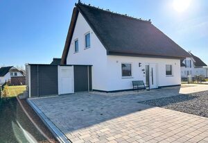 Ferienhaus Brise in der Puddeminer Wiek – Urlaub mit Hund im Ferienhaus Brise im Süden der Insel Rügen