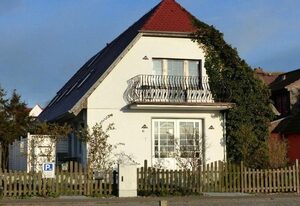 Ferienwohnung AHOI - strandnah und komfortabel – Ferienwohnung Ahoi: Strandnaher Rückzugsort für 4 Personen mit Terrasse und WLAN
