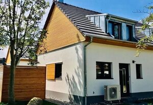 Ferienhaus BUG - zwischen Bodden und Meer – Ferienhaus Bug – Charmantes Domizil mit Terrasse, nah am Wieker Bodden