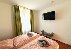 Fewo 14 im Haus Hühnergott - 4 Personen, Parkplatz – . Ferienwohnung 14 – Balkon, WLAN & hundefreundlich nahe Sellin Südstrand