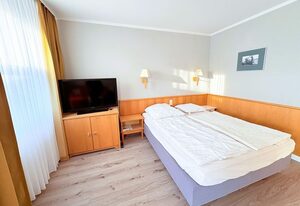 Fewo 9 im Haus Hühnergott - Geschirrspüler, Balkon – Ferienwohnung 9: Ihre Wohlfühloase in Sellin – nah zur Ostsee