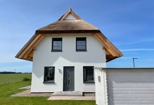 Ferienhaus "Rugard" in Dranske / Lancken – Ferienhaus Rugard mit Panoramasauna und Boddenblick in Dranske