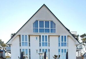 Fewo Ostsee-Buhne - mit Balkon, und Bäcker nebenan – Ferienwohnung Ostsee-Buhne – zentral in Baabe, 300 m zur Ostsee
