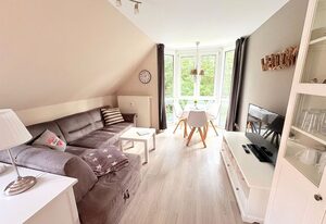 Fewo Ostsee-Buhne - mit Balkon, und Bäcker nebenan – Ferienwohnung Ostsee-Buhne – zentral in Baabe, 300 m zur Ostsee
