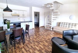 Boddenhof Apartment 56 - 2 SZ, freundlich, modern – FeWo 56 – Großzügiges Apartment mit Balkon, WLAN und modernen Annehmlichkeiten