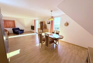 Fewo Seelenfrieden 7 - für 4 Personen mit Balkon – Ihr Urlaub auf Rügen: Ferienwohnung mit 2 Schlafzimmern, WLAN & PKW-Stellplatz