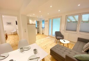 Glowe - Ferienhaus LieFlo – Ferienhaus "LieFlo" am Waldrand in strandnähe