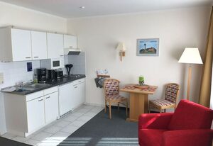 Fewo 16 im Haus Hühnergott - Top für Paare – Ferienwohnung 16 – Entspannung pur mit Balkon und Nähe zur Ostsee