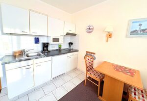 Fewo 16 im Haus Hühnergott - Top für Paare – Ferienwohnung 16 – Entspannung pur mit Balkon und Nähe zur Ostsee