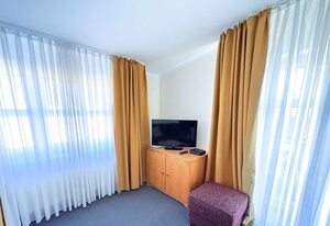 Fewo 22 im Haus Hühnergott - Balkon mit Aussicht – Ferienwohnung 22 Sellin – gemütlich, hundefreundlich & mit Balkon zum Verweilen