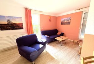 Fewo Seelenfrieden 1 - Garten ist dabei, Hund – Sonnige Ferienwohnung mit Südterrasse und zwei Schlafzimmern in Alt Reddevitz