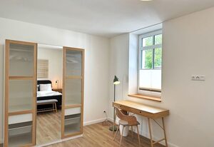 Hafenmeister Malte – Entspannt wohnen mit Balkon und Hafenflair