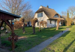 Ferienhaus "Heidi´s Reethaus" in Dranske / Goos – Heidi´s Reethaus in Strandnähe in Dranske