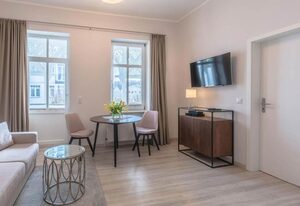 Villa Iduna / Ferienwohnung No. 4 - 1. OG mit Balkon nach Osten