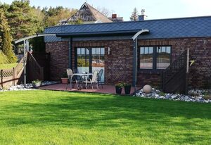 Ferienbungalow mit Terrasse und Seeblick in Sellin