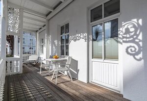 Villa Iduna / Ferienwohnung No. 1 - EG mit Balkon nach Osten