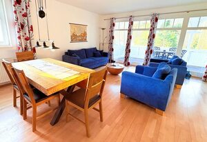 Strandresidenz Juliusruh Fewo 4 - großer Balkon – Familienfreundliche 3-Zimmer-Ferienwohnung mit Balkon nahe Strand Schaabe