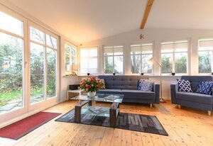 Hof Garz Wohnung Rosengarten