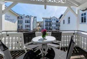 Villa Iduna / Ferienwohnung No. 12a - 2. OG mit Balkon nach Osten