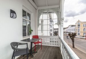 Villa Iduna / Ferienwohnung No. 6 - 1. OG mit Balkon nach Süden