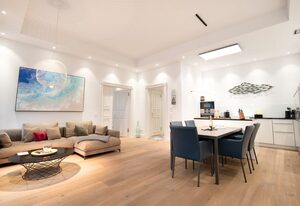 FIRST Bel Etage