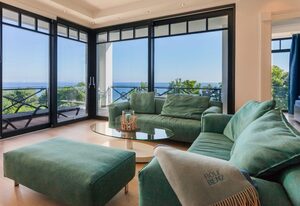 Villa Claire Ocean Blue