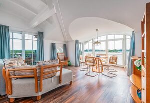 Oberdeck, Villa Columba